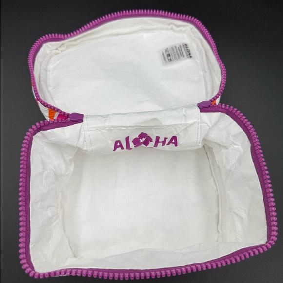 Aloha Collection x Hawaiian Airlines Cabin Crew & Cutie Set - Picture 7 of 9